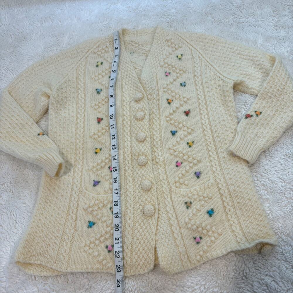 VTG 70's Womens Chunky Cream Floral Knit Cardigan XS Cottage Core Soft Fairy - Picture 3 of 4